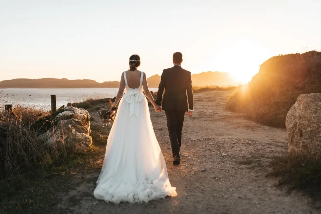 Wedding Couple walk seaside